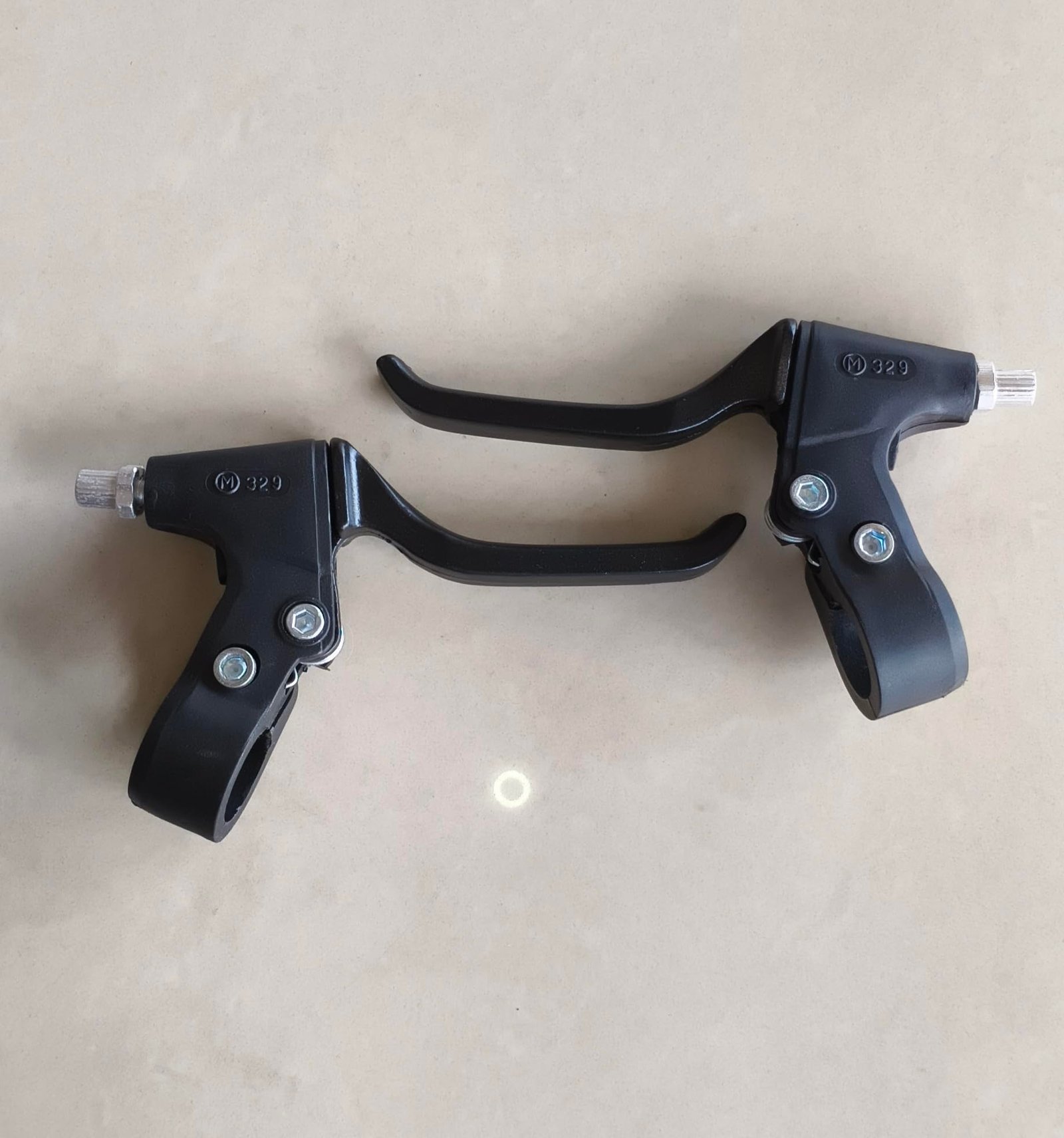 Bicycle Brake Lever Set, Left and Right Pair, Black - Image 3